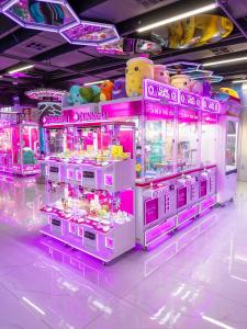 The inside area of Claw World in Chinatown