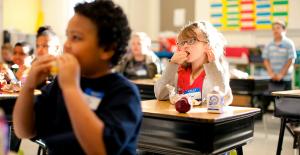 No Kid Hungry Ride Kids Eating In Classroom