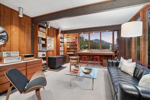 Robert Royston Studio in Mill Valley California