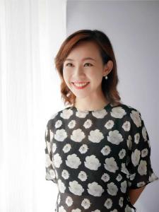 Headshot of smiling woman