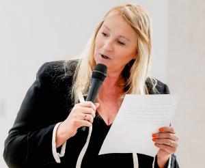 Anna Wilding inside the White House serving as Correspondent