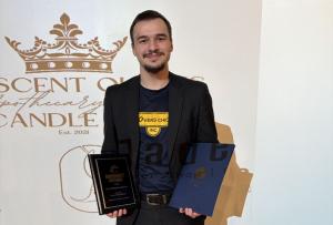 Our Mooving Coordinator receiving the award