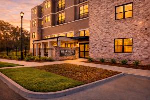 Exterior of HearthSide Riverdale 62+ active adult community in Riverdale, GA