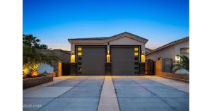 homes with RV garage in Los Lagos AZ