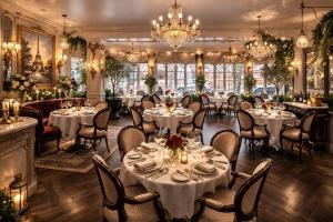 The bar at The Cliff House shown in a rendering by Glenbrook Lodging Corp