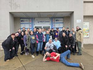 volunteers group photo