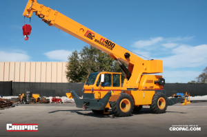 Broderson RT-400 Rough Terrain Crane
