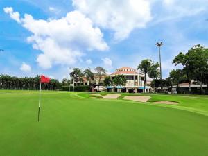 Eastin Thana City Golf Resort Bangkok