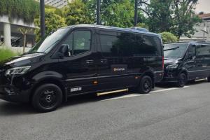 MySingaporedriver first class minibus line up during F1 week