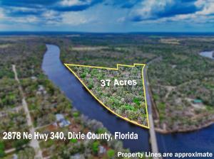 37-acre Suwannee Riverfront property in Branford Florida, former Bob’s River Place, with nearly half-mile of river frontage and lodge site.