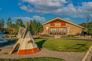 Front facade of the Buffalo Bill Center of the West