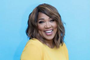 Co-Hosted by Actress/Comedian Kym Whitley, the 2nd Annual CFB Foundation Heart of Gold Awards Gala is set for March 29, 2026, from 4 to 8 p.m. at the Beverly Wilshire Hotel, 9500 Wilshire Blvd, Beverly Hills, CA 90212. Green Carpet arrivals are from 4 to 5:30 p.m.