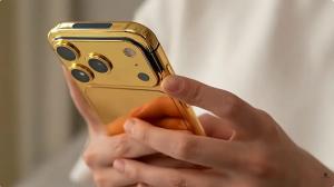 LERONZA iPhone 17 gold customisation luxury smartphone collection