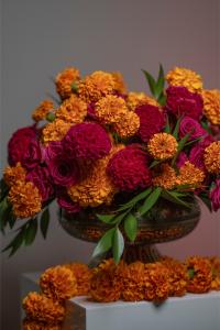 Indian-American arrangement from the FUSION360° Botanical Atlas collection. Photo by Lori Sparkman Photography.