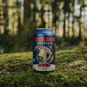 Excelsior Imperial Apple Can on mossy log