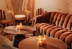 Azur Bar Lounge Area