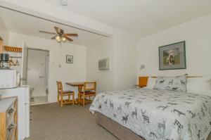 weekend stay in Radium Hot Springs