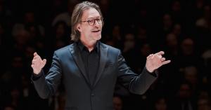 Eric Whitacre Conducts at Carnegie Hall with DCINY, photo credit: Dan Wright