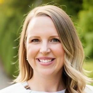 Dr. Amy Westerberg, DDS