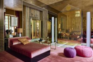 Masterfully Renovated Residence in Prestigious Chamberí District