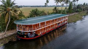 RV Kochi Pandaw sailing Kerala Backwaters