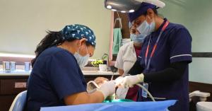 Expert Dental Implant Consultation in a Modern Clinic Setting