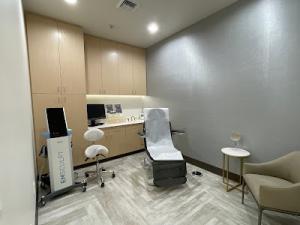 Tseng Plastic Surgery Office in Bellevue