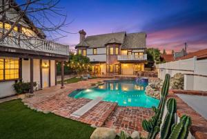 iRely Recovery pool and outdoor area at twilight