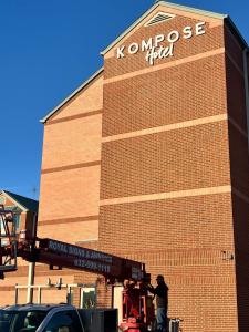 Kompose Hotel High-Rise Building Sign