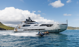 This 43.30m Pershing combines speed and comfort. Rate: from USD 175,000 (week).