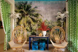 Luxury Interior Designer West Palm Beach FL - Kellie Burke Interiors Florida Showroom