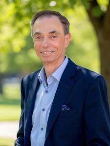 Headshot of Greg Hague, Founder and CEO of 72SOLD