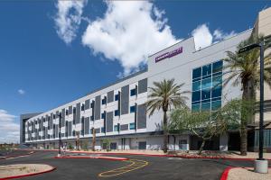 HonorHealth Deer Valley Medical Center exterior 4