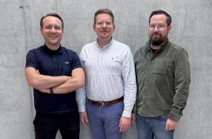GEO-Agentur seowerk: Die drei Geschäftsführer Niko Steeb, Dr. Christopher Große und Andreas Schnurrer (v.l.n.r.). Die seowerk GmbH ist seit 2013 etablierter Anbieter von SEO und Pionier im Bereich Generative Engine Optimization.