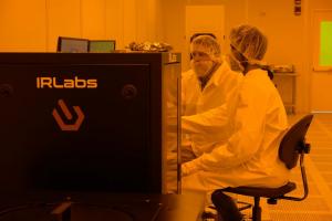 Researchers at University of Arizona’s Center for Semiconductor Manufacturing using IREM for fault analysis.