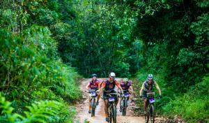Cycling at Malacara Race