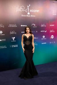 Agustina Palma, la actriz argentina radicada en Los Ángeles, deslumbró en la alfombra azul de los Premios Platino 2026. Con una propuesta estética que fusionó la sofisticación con un toque audaz, Palma demostró por qué es una de las caras argentinas con m