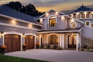 Insulated carriage house garage doors