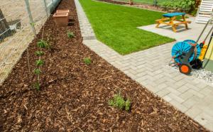 mulch installation..