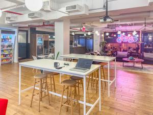 Foundry512 New York Agency Photo