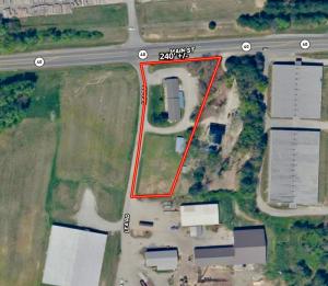 Purpose-built and previously operated as a veterinary clinic, the layout is well-suited for immediate reuse featuring space for exam rooms, treatment areas, and administrative functions. •	The current owner specialized in equestrian care