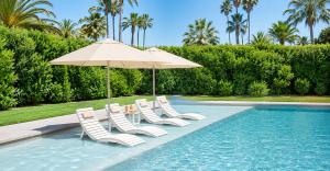 AquaCurve folding pool lounge chair for tanning ledges and seasonal storage