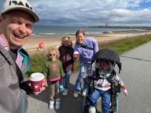 Wish child Keoni from Switzerland with his family in Scotland