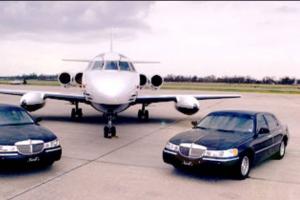 AA Limoww celebrates a 25-year milestone serving New York City with trusted premium transportation.
