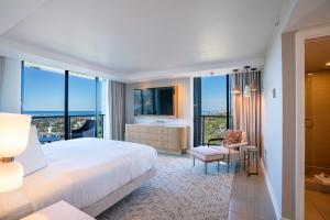 Hotel La Jolla Guestroom