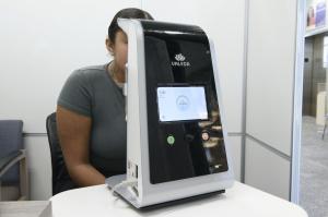 An eye exam patient