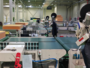 YUANTIAN’s high-speed mattress sewing machine