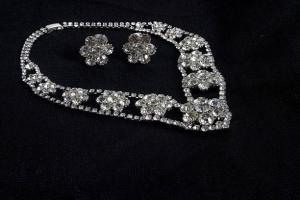 pawn diamond jewelry
