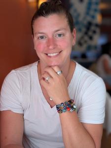 Author Riley Hunt