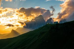 Sunset - italian mountains - dolomite alps